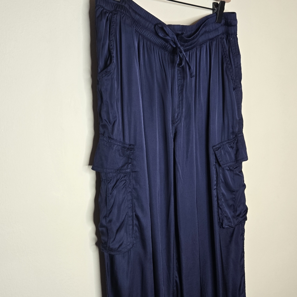AERIE NWT Navy Blue Shiny Satin Women's Drawstring Loose Fit Cargo Pants - Picture 8 of 11